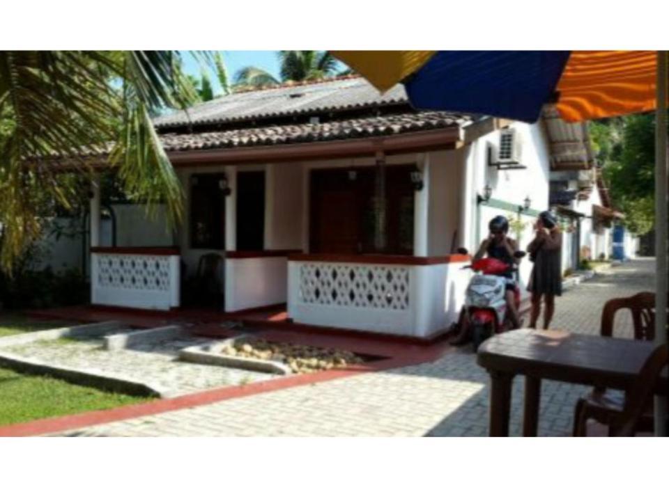 River Side Holiday Inn Weligama Bagian luar foto