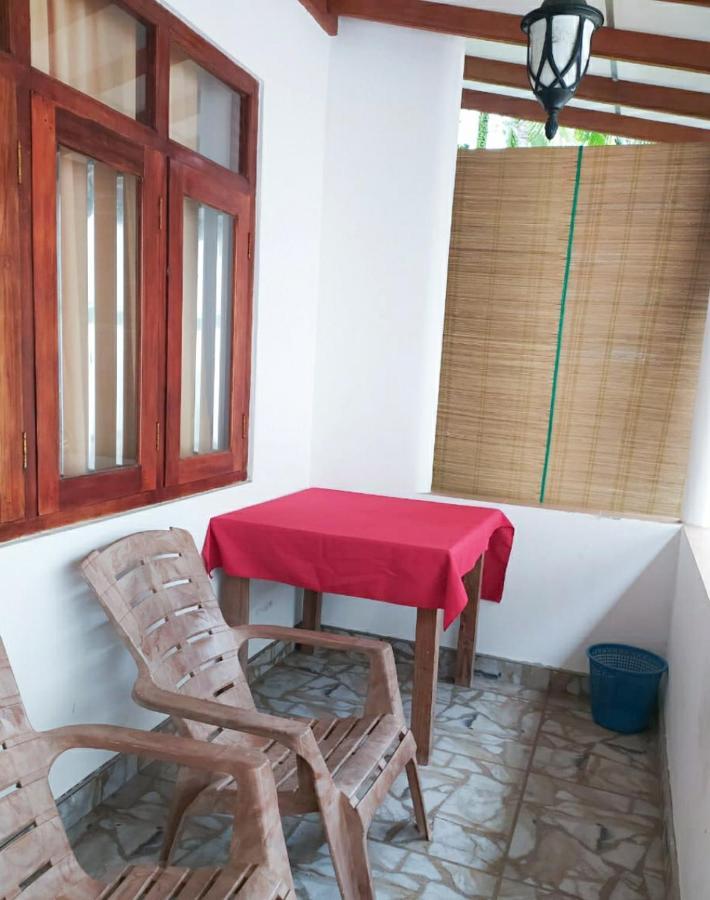 River Side Holiday Inn Weligama Bagian luar foto