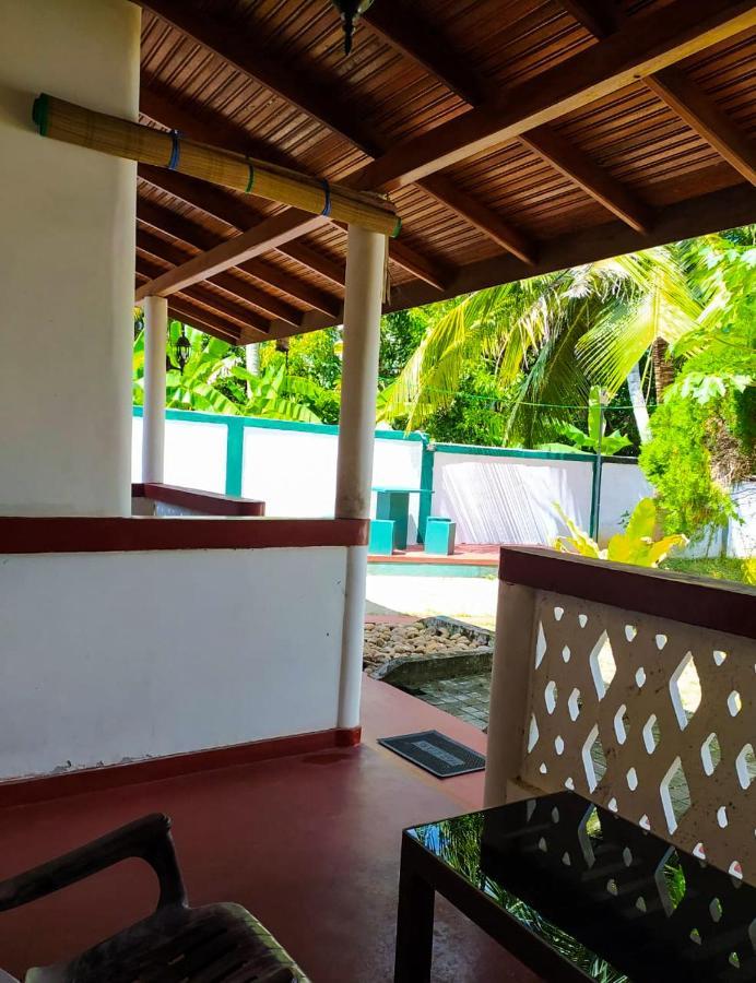 River Side Holiday Inn Weligama Bagian luar foto