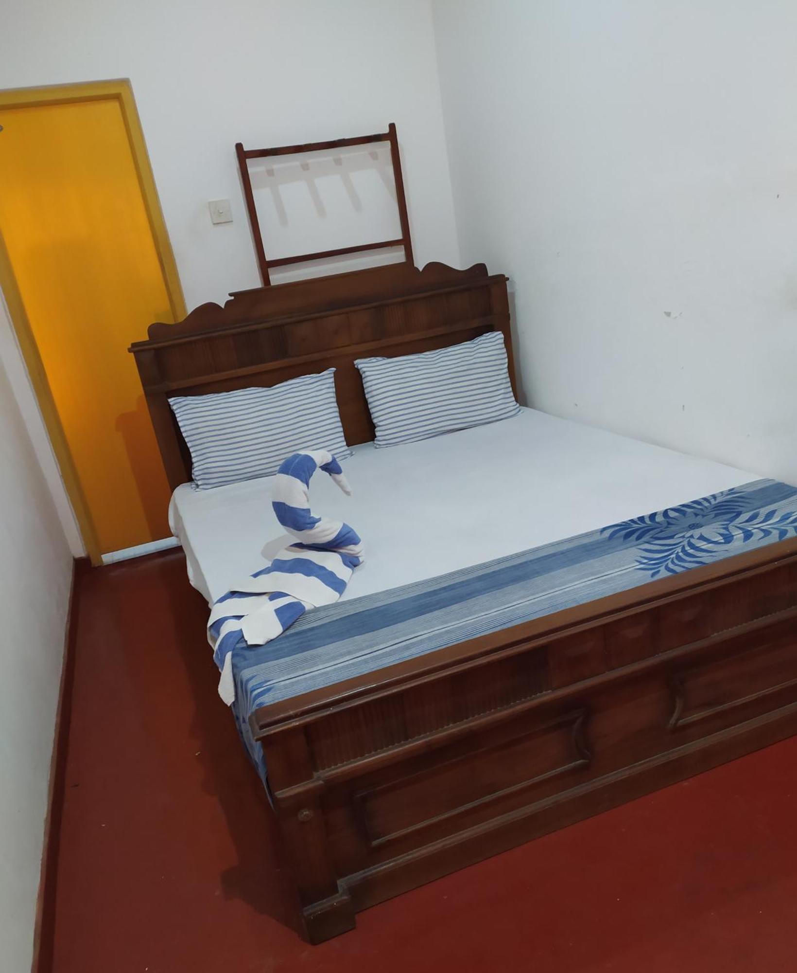 River Side Holiday Inn Weligama Bagian luar foto